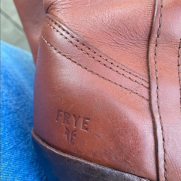 Beautiful pair of Frye boots size 8 - Picture 5 of 7